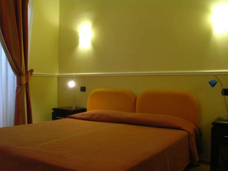 Hotel Everest Inn Roma Exterior foto